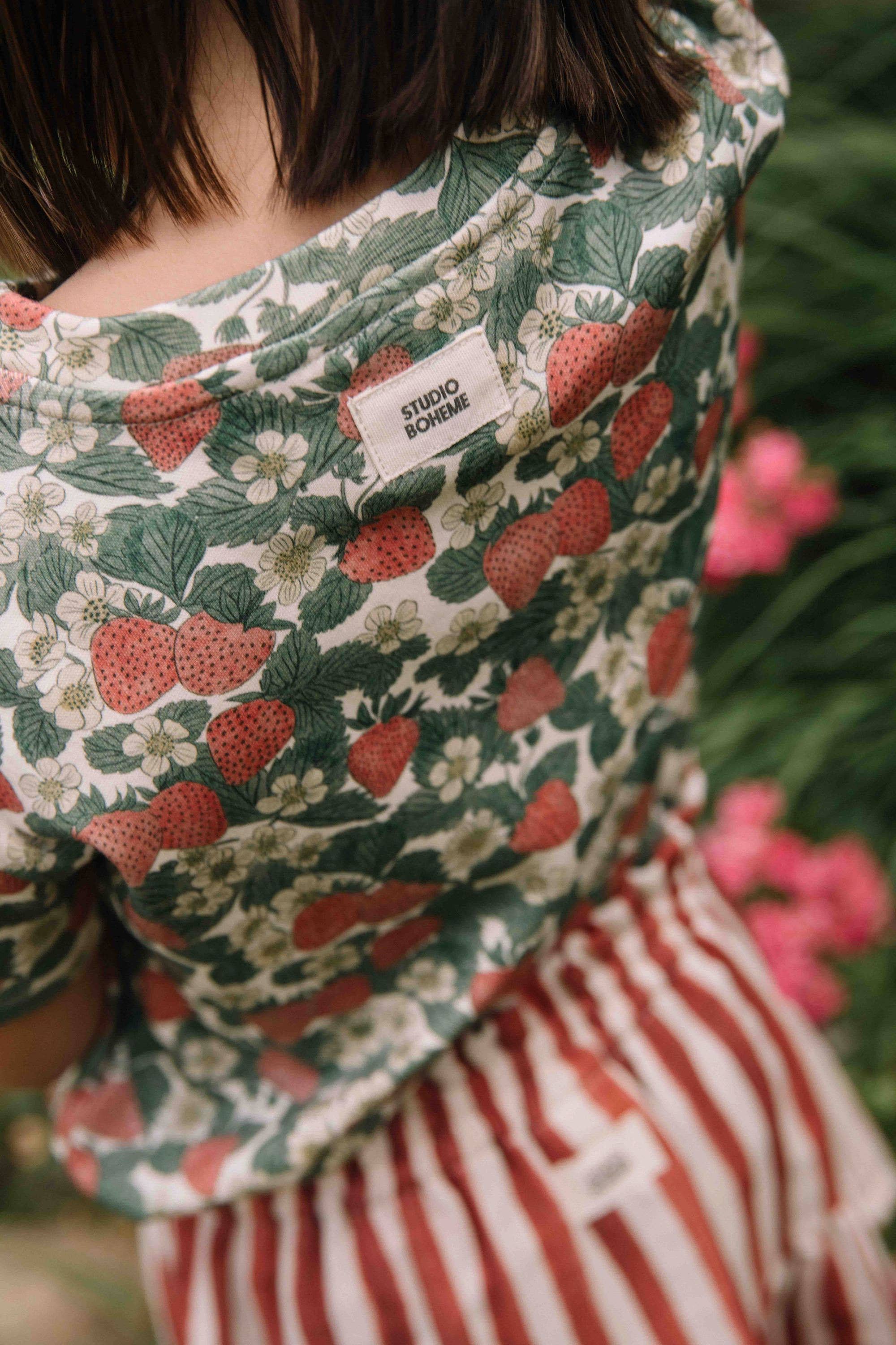 Essential Jersey T-shirt - Strawberries