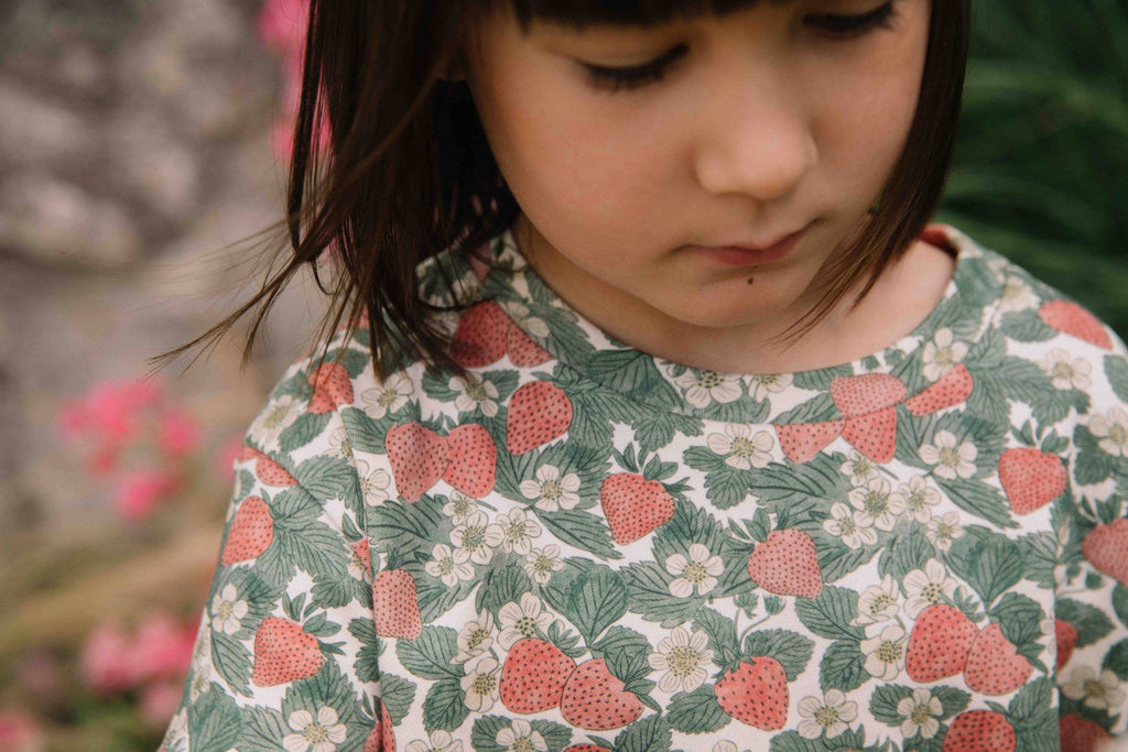 Essential Jersey T-shirt - Strawberries