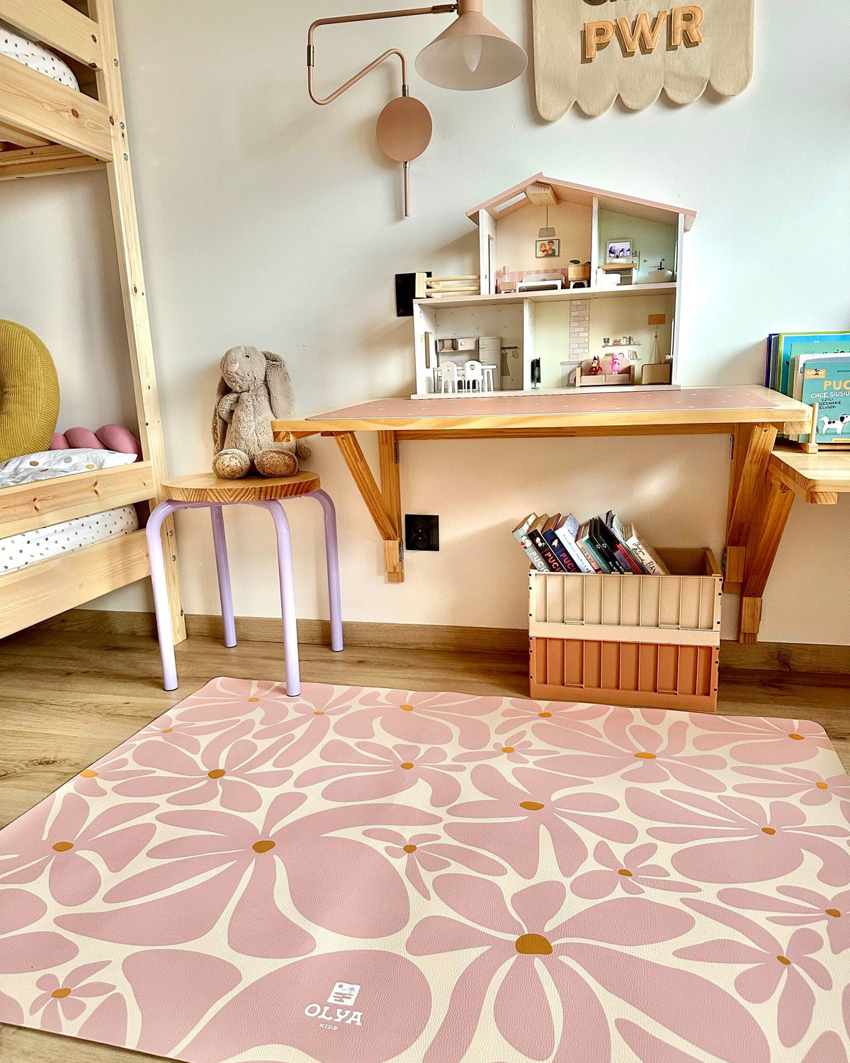 Kids Mealtime Floor Mat, Non-Slip & Waterproof - Daisy Pink