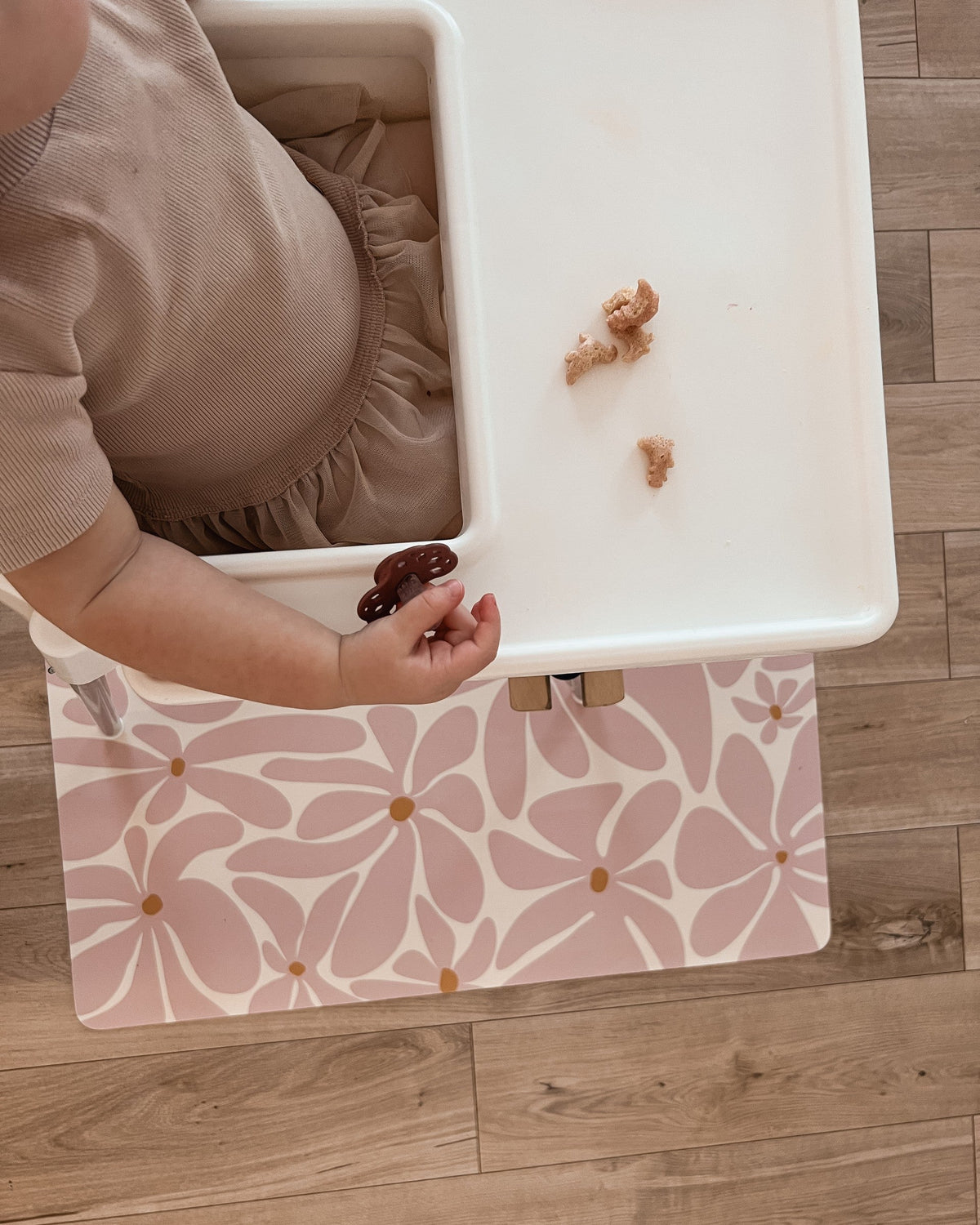 Kids Mealtime Floor Mat, Non-Slip & Waterproof - Daisy Pink